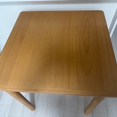 無印良品 木製テーブル ７０×７０ｃｍの画像