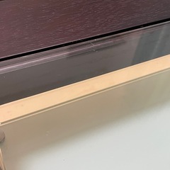 ガラステーブルの画像