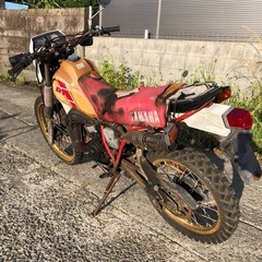 ヤマハ　DT125  17F    書類付レストアベース車の画像