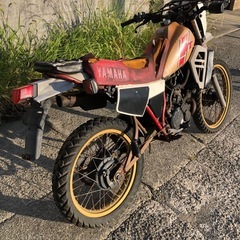 ヤマハ　DT125  17F    書類付レストアベース車の画像