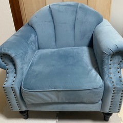 ソファ 一人掛け おしゃれ 高級感 コンパクト エレガント アンティーク風の画像