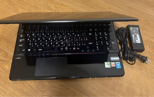 美品-NEC LAVIE i3 メモリ8GB SSD 240GB WIN11