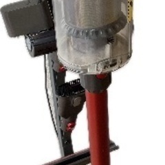 購入者決まりました。【車の掃除機としていかがですか？便利な立てられるスタンド付】カークリーナーにぜひ‼️ダイソン Dyson Cyclone V10 ジャンク品　相場より安値にての画像