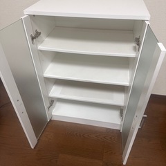 ニトリ　食器棚の画像