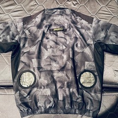 おしゃれ！BURTLE バートル　空調服　ジップアップ　半袖の画像