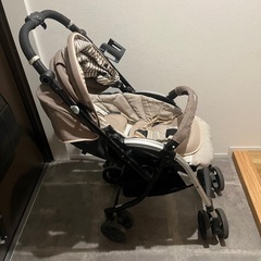 ベビーカー(combi)の画像