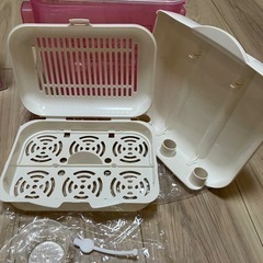 Pigeon電子レンジスチーム＆薬液消毒ケース、哺乳びん消毒はさみ、母乳実感スポンジブラシセットの画像