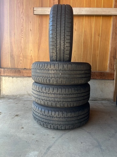 組み換え無料中古ノーマルタイヤ195/55R15 85Vブリヂストン年製2024