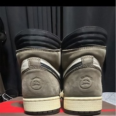 Travis Scott Dark Mocha
の画像