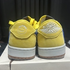 Travis Scott Canaryの画像
