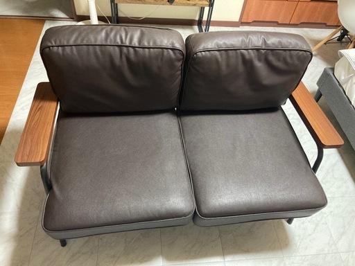 コンパクトソファ 2人掛け スチール脚 LOWYA コンパクトソファ 2人掛け スチール脚 LOWYA (いしだ) 上本郷のソファ