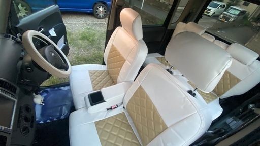【値下げしました！】タントカスタム　ダイハツ　車　シートハンドルカバー