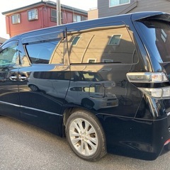 全込み超特価‼️⭐️車検たっぷり8年10月まで有り‼️ヴェルファイア⭐️2.4Z⭐️人気のブラック⭐️両側パワースライドドア⭐️スマートキー⭐️アルミ⭐️HID⭐️フォグ⭐️ナビTV⭐️バックカメラ⭐️フリップダウンモニター⭐️ETC⭐️タイミングチェーンエンジン⭐️安心の修復歴無し⭐️『令和7年度自動車税も、リサイクル料も、全てコミコミの超特価』‼️『更に千葉＆成田ナンバー管轄は名義変更代行無料サービス』‼️『激安早い者勝ち』‼️の画像