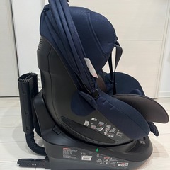 エールベベ チャイルドシート ISOFIX クルット5i グランス ネイビー
の画像