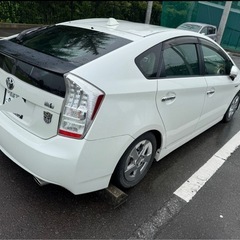 30前期プリウスの画像