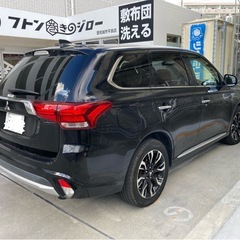 三菱アウトランダーPHEV電気➕ガソリン、アラウンドモニター、車検満タン、タイヤ新品、地デジ、ナビバッグモニター付きの画像