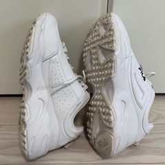 FILA ホワイトスニーカー USS21034-125 DISTRACER ディストレーサーの画像