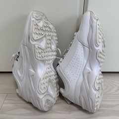 FILA ホワイトスニーカー USS21034-125 DISTRACER ディストレーサーの画像