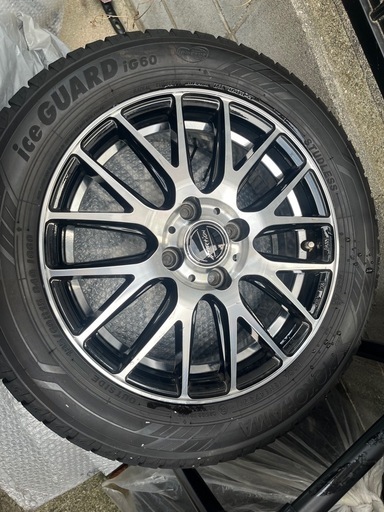 スタッドレスタイヤ4本セット、社外ホイール付き