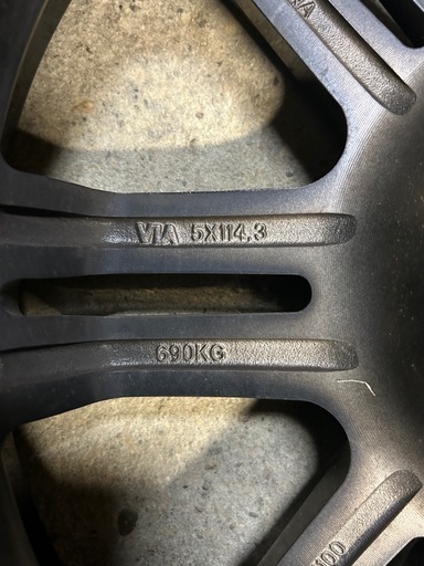 最終B-MUDX 17inch 7J Inset 38　5H PDC114.3 4本