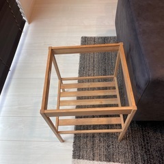 IKEA サイドテーブルの画像
