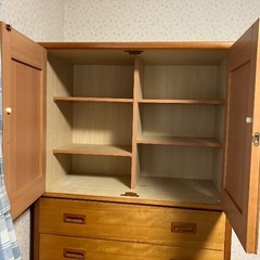 タンス（幅85×奥行44×高さ174cm）【500円】の画像
