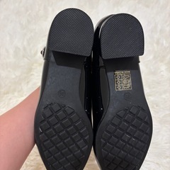 【23.0】ストラップビジューパンプス【新品未使用】の画像