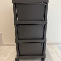 キャスター付きプラスチック収納の画像
