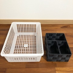 収納カゴなどの画像