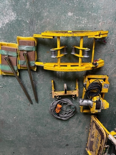 中古品　トーヨーコーケン　荷揚げ機