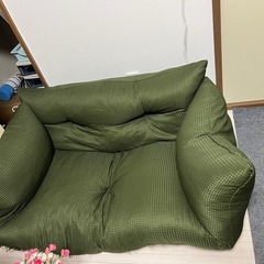 ソファとオーブンの画像