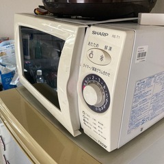 こたつ、冷蔵庫、電子レンジまとめての画像