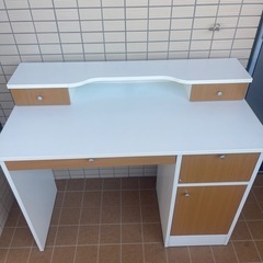 机の画像