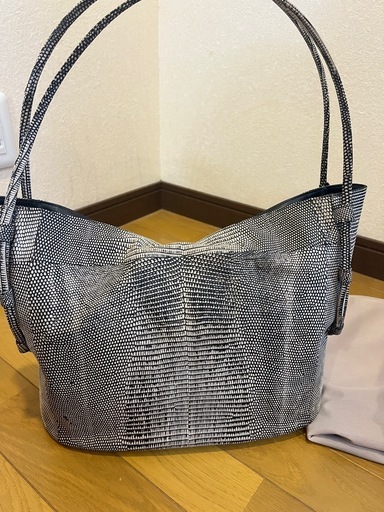【新品】リザードレザートートバッグ