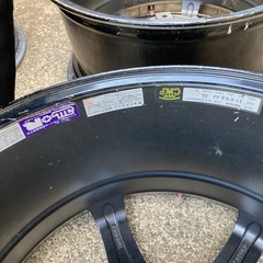 17インチ8.0j レイズホイールの画像