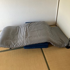 敷布団 
しきぶとんの画像