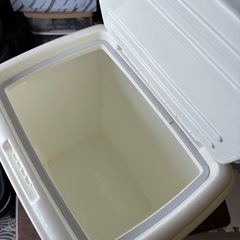 ペット餌入れの画像