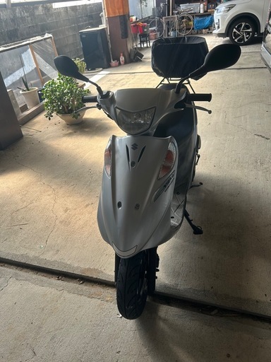 アドレスV125元気に走ります。