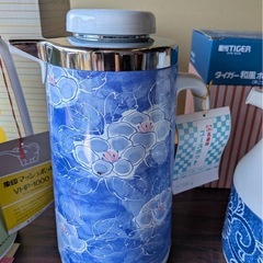 未使用？ 魔法瓶 和風ポットセット 象印 タイガー 卓上ポット ポット 保温 昭和レトロ 茶こし TIGER ZOJIRUSHIの画像