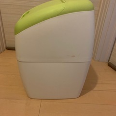 アップリカ オムツ用ゴミ箱の画像