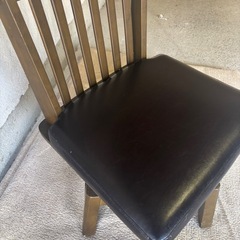 キッチン用椅子2脚の画像