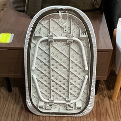 アイロン台❣️コンパクト収納折りたたみ式生活家電小型軽量便利グレーの画像