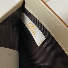 新品 子供用 折財布 箱付きの画像
