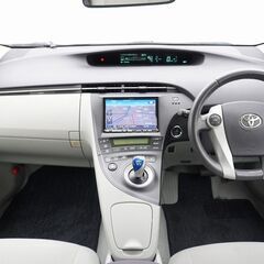 ✨🎉【車を買うなら今が超チャンス！】🎉✨ オトロン岐阜店イチオシ！大人気の『トヨタ プリウス Ｓ　ＬＥＤエディション』登場🎊最大10万円がお得🎊 期間限定キャンペーン実施中！の画像