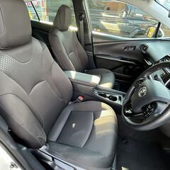 ✨🎉【車を買うなら今が超チャンス！】🎉✨ オトロン岐阜店イチオシ！大人気の『トヨタ プリウス Ｓ　』登場🎊最大10万円がお得🎊 期間限定キャンペーン実施中！の画像