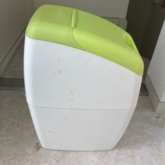 ☆レフィル付き☆アップリカおむつ用ゴミ箱　におわなくてポイ　　の画像