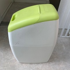 ☆レフィル付き☆アップリカおむつ用ゴミ箱　におわなくてポイ　　の画像