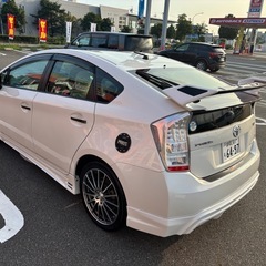 プリウスSエアロカスタム仕様.車検長い.保証有の画像