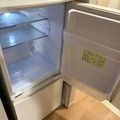 SHARP 冷蔵庫の画像