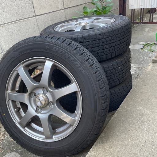 スタッドレス　タイア